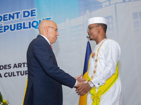 Ould Ghazouani participe à la cérémonie d'investiture du président tchadien Mohamed Idriss Deby