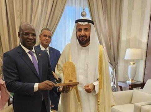 Le ministre des affaires islamiques revient d'Arabie saoudite