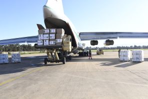 Transporté par 4 avions militaires. l'Algérie apporte une aide humanitaire au Burkina Fasso