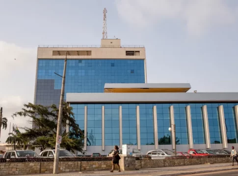 Ghana : La décision du gouvernement d'augmenter la taxe sur la croissance et la durabilité suscite la controverse