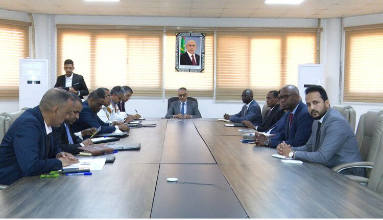 Nouakchott : Le ministre de l’Énergie et du Pétrole s’entretien avec le Groupe parlementaire pour l’Environnement et le Développement durable