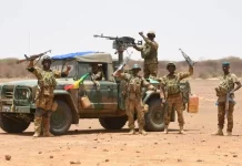 L'armée malienne lance une série de frappes aériennes sur les bastions des groupes armés dans la province de Mopti