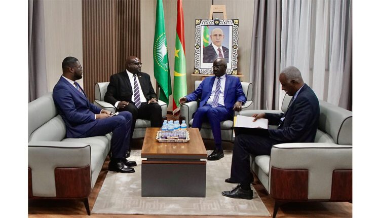 Nouakchott, Le ministre des Affaires étrangères s’entretien avec le secrétaire d’État aux Communautés de Guinée-Bissau et l’envoyé du Secrétaire général de l’ONU pour le Sahara occidental