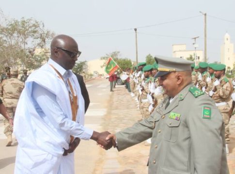 Le ministre sénégalais des forces armées en visite à l'École polytechnique de Nouakchott