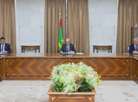 Ghazwani demande l'adoption d'un plan quinquennal pour mettre en œuvre son programme électoral « Mon ambition pour la nation »