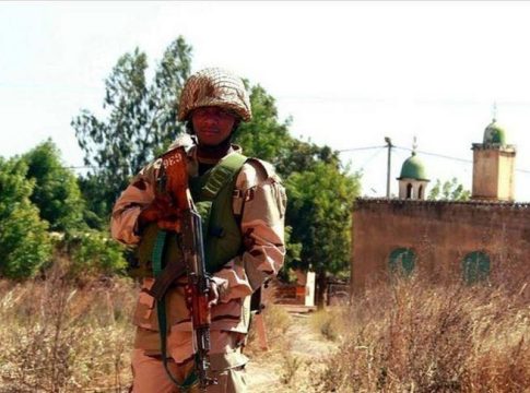 Le Nigeria déclare que 20 terroristes ont été neutralisés lors d'une opération aérienne visant des éléments dans le nord du Nigeria
