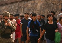 L'Espagne envisage de transférer des centaines de mineurs migrants de Ceuta vers ses régions