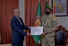 Le ministre de la Défense remet au président malien une lettre écrite du président Ghazouani