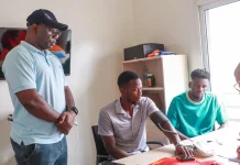 En préparation du Chan l'équipe de football locale passe des examens médicaux