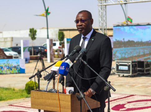 Ministre de l'Habitat: Les travaux en cours dans les infrastructures en Mauritanie sont attribués à Ould Ghazouani