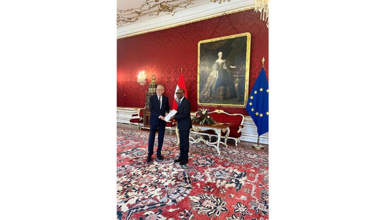 Vienne : L’ambassadeur de Mauritanie en Autriche présente ses lettres de créance auprès de la République d’Autriche