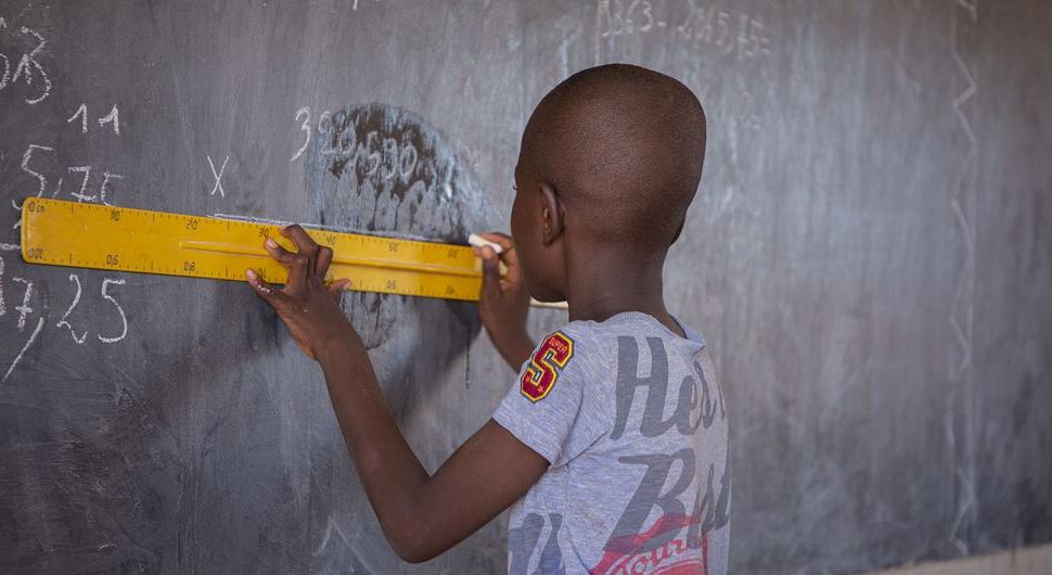 La violence oblige plus de 14 000 écoles à fermer en Afrique de l'Ouest
