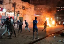 La Gambie interdit les manifestations sans autorisation