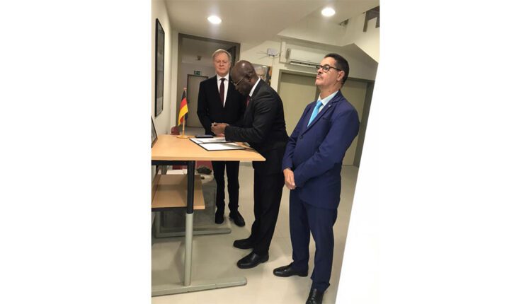 Nouakchott : Le ministre des affaires islamiques présente ses condoléances à l’occasion du décès de l’ancien président allemand
