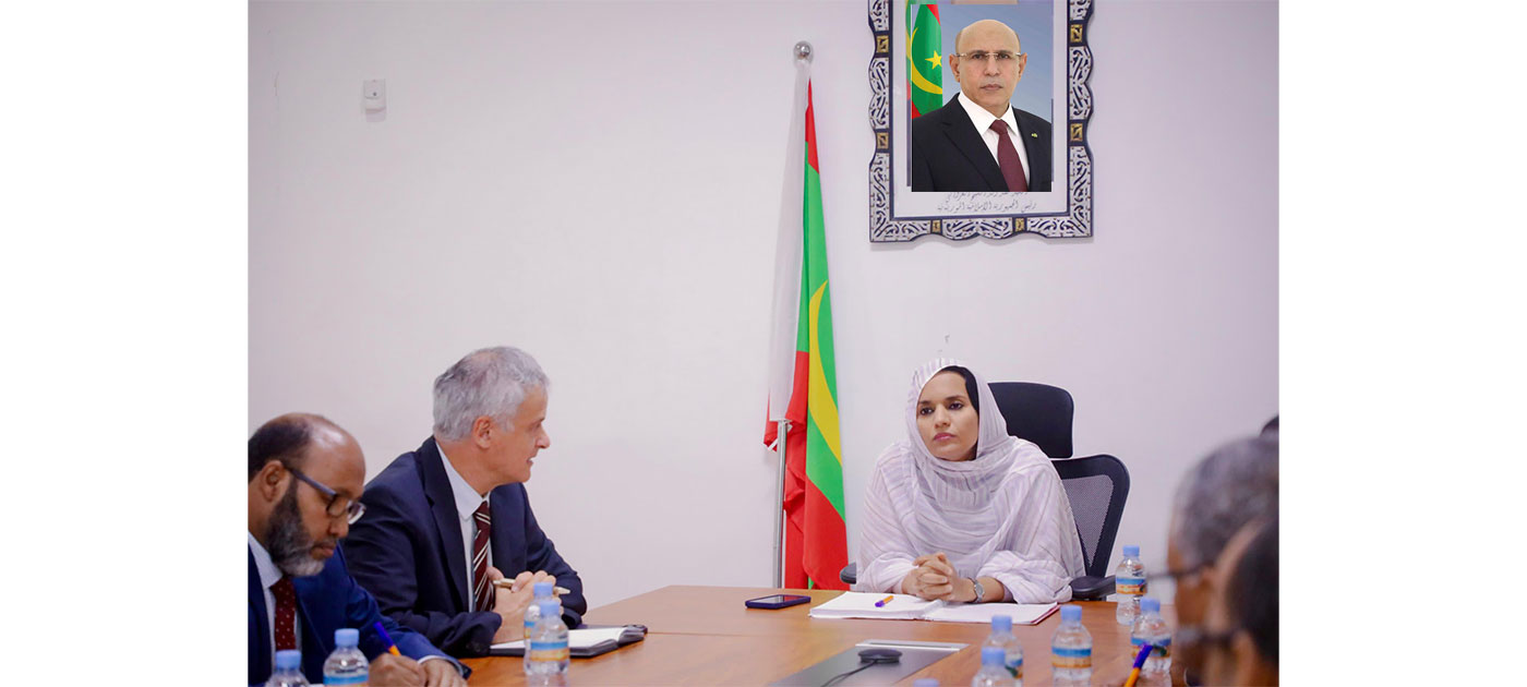 Nouakchott :  Organisation d’une réunion par la ministre de l’Hydraulique avec la mission de la Banque mondiale