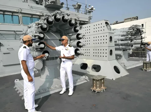 Manœuvres navales Inde-Afrique au large de Dar es Salaam