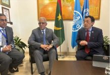 Le ministre de l'agriculture discute avec le Directeur de la FAO de l'ordre du jour de la 34ème session régionale de l'organisation
