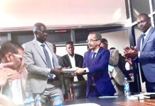 Passation de service entre le secrétaire général du ministère des Mines et son successeur