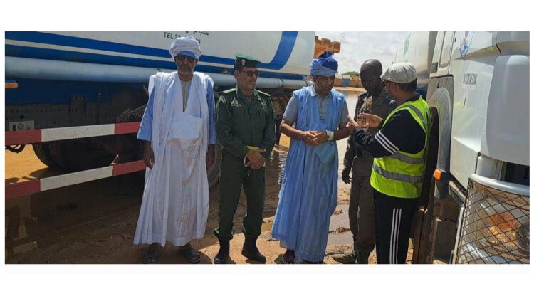 Moughataa Bassiknou : l’adjoint maire supervise le lancement des opérations de l’évacuation des eaux de pluie à Bassiknou