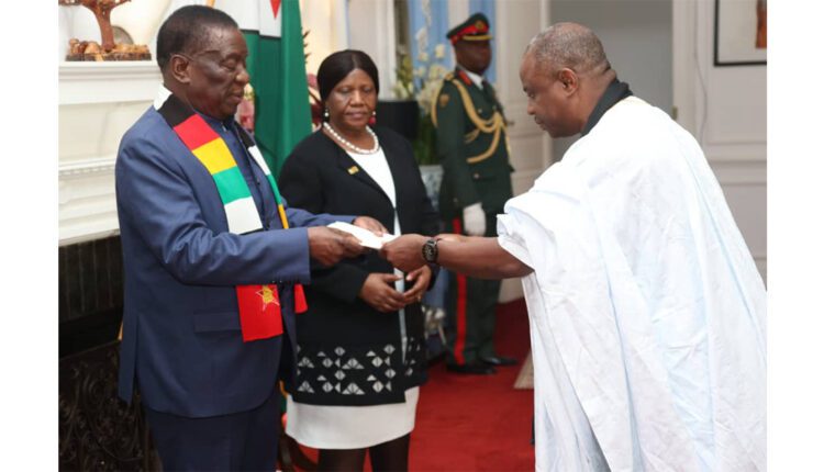 L’ambassadeur de Mauritanie au Zimbabwe présente ses lettres de créance