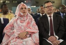 La ministre de l'Éducation confirme le maintien du français dans l'enseignement afin de favoriser l'ouverture aux connaissances scientifiques