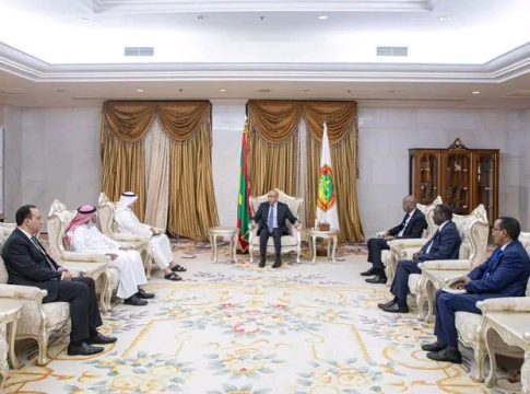 Le PDG d’Arabsat félicite Ghazouani pour « le désir irrésistible de la population d’un deuxième mandat »