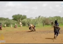 Des accords non annoncés atténuent la crise du carburant au Mali
