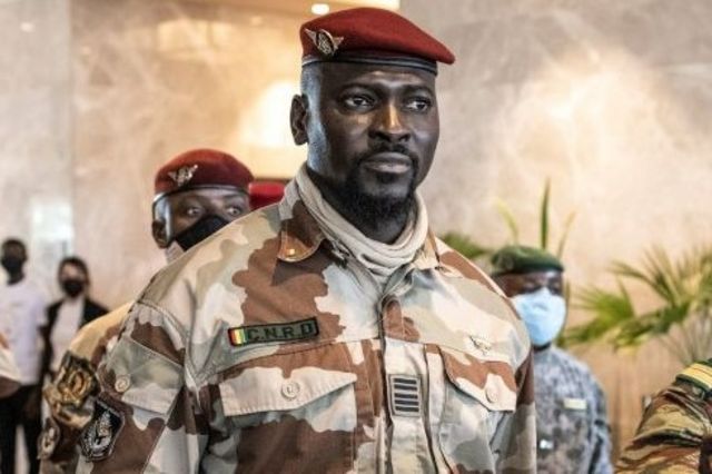 Guinée : le président de la transition annonce la dissolution du gouvernement