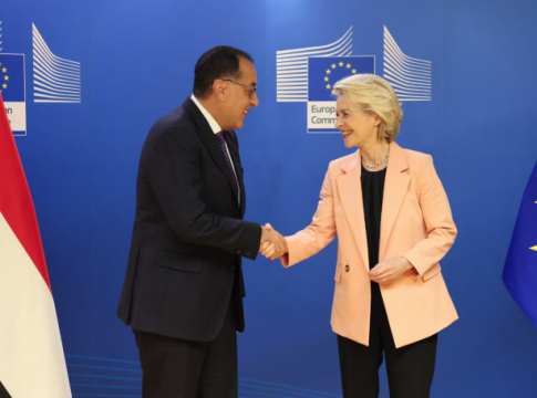 L'Union européenne entend apporter un soutien financier à l'Égypte d'un milliard d'euros pour l'aider à atteindre la stabilité économique.