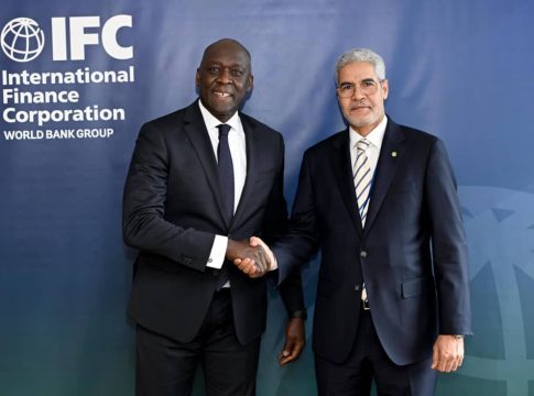 La Mauritanie discute du renforcement des partenariats et du soutien au secteur privé avec des responsables internationaux