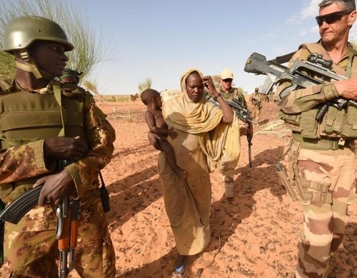 Opérations militaires extérieures de la France: le départ du Niger confirme un changement d'ère