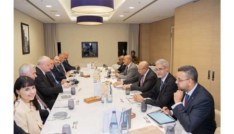 Hambourg (Allemagne) : Rencontre du Président de la République et Président de l’Union africaine avec une délégation d’investisseurs allemands