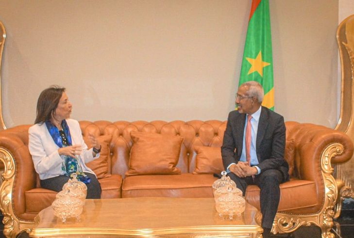 Ministre de la Défense : L'afflux de réfugiés en Mauritanie a atteint un seuil critique