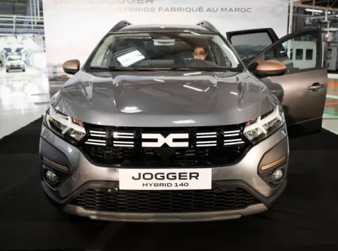 Le Maroc dévoile sa première voiture hybride