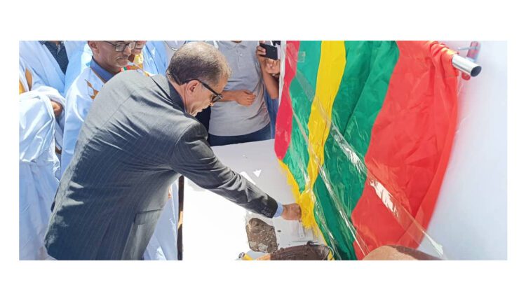 Ouraidh relevant de la commune de El Ain Savra : le délégué général de la solidarité nationale et de lutte contre l’exclusion supervise une cérémonie de Pose de la première pierre pour la réalisation d’un réseau d’addiction d’eau à Adrar