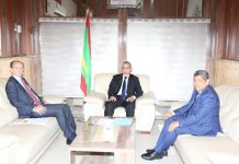 Le ministre de l'Intérieur rencontre l'ambassadeur d'Espagne accrédité auprès de la Mauritanie