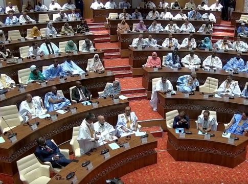 Le parlement mauritanien débat du programme de travail du gouvernement sur fond d'opinions divergentes