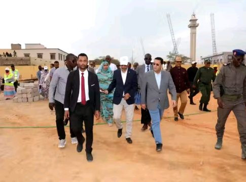 Ould Diaye inspecte le niveau de mise en œuvre des projets du Programme de Développement d'Urgence de Nouakchott