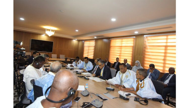 Mauritanie : La commission parlementaire examine le projet de loi sur les industries extractives et les secteurs énergétiques