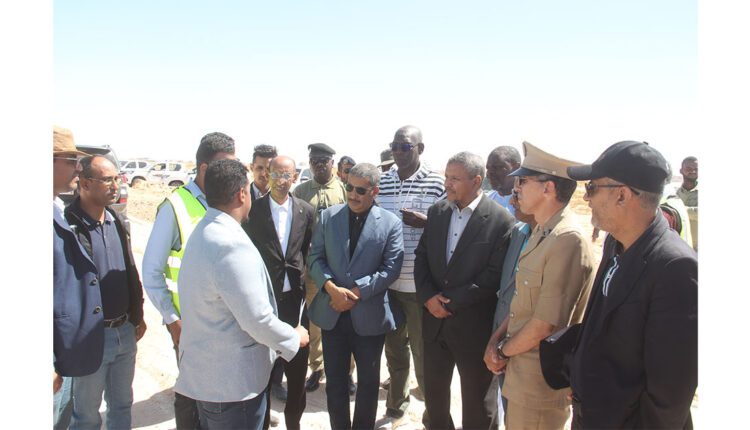 Le ministre de l’Equipement effectue une visite dans certains nombres d’axes routiers en cours de réalisation à Nouakchott