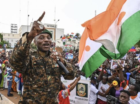 La Turquie transfère un certain nombre d’hommes armés syriens au Niger