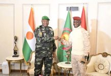 Après le Mali, le président nigérien arrive à Ouagadougou