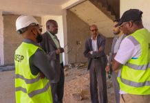 Une mission de « TAAZOUR » s'informe de l'avancement des travaux dans les projets d'infrastructures scolaires à Nouakchott