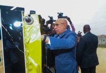 Ghazwani pose la première pierre du projet de développement des lacs Taazour et Tarhil