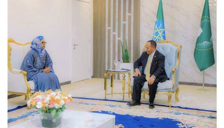 Addis -Abeba : Le président éthiopien s’entretien avec l’ambassadrice de la Mauritanie à Addis-Abeba à l’occasion de la fin de sa mission
