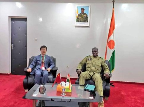 La Chine discute avec le Niger du renforcement de la coopération dans le domaine de la défense