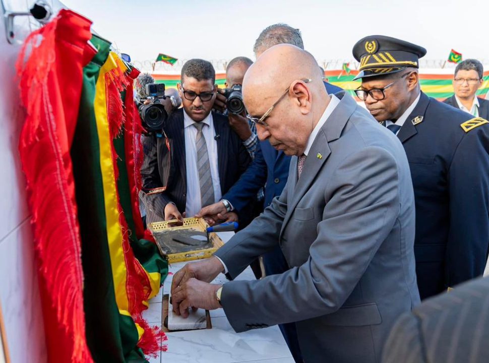 Ghazwani pose la première pierre pour la construction de nouveaux dépôts de stockage de carburant