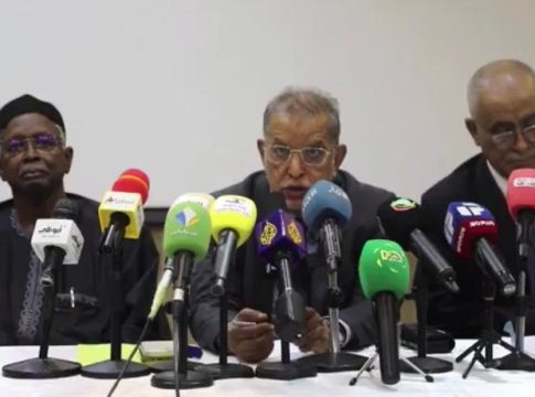 Équipe de défense de l'État : Ould Abdel Aziz admet une intervention directe dans les détails de la gestion des fonds publics