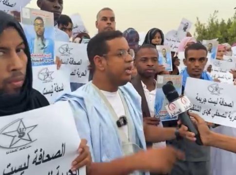 Le mouvement « KAVANA» organise une manifestation pour demander la libération du journaliste Mohamedi Chenguiti