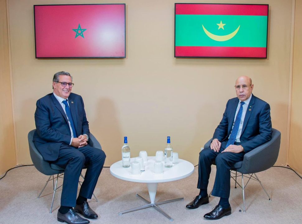 Ould Ghazouani discute avec le Premier ministre marocain des moyens de renforcer les liens de coopération